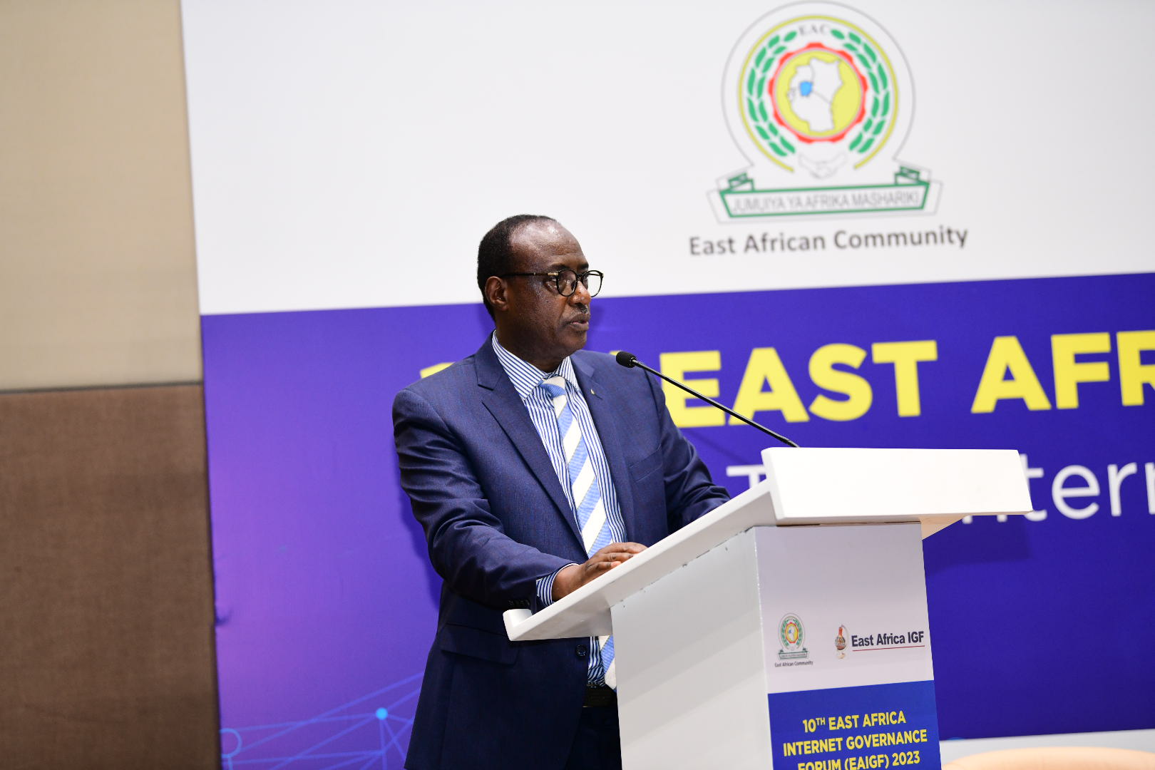 Minister of State in Charge of East African Community, Ministry of Foreign Affairs and International Cooperation, Republic of Rwanda, Hon. Prof. Nshuti Manasseh makes his remarks during the closing session of the 10th EA-IGF. 