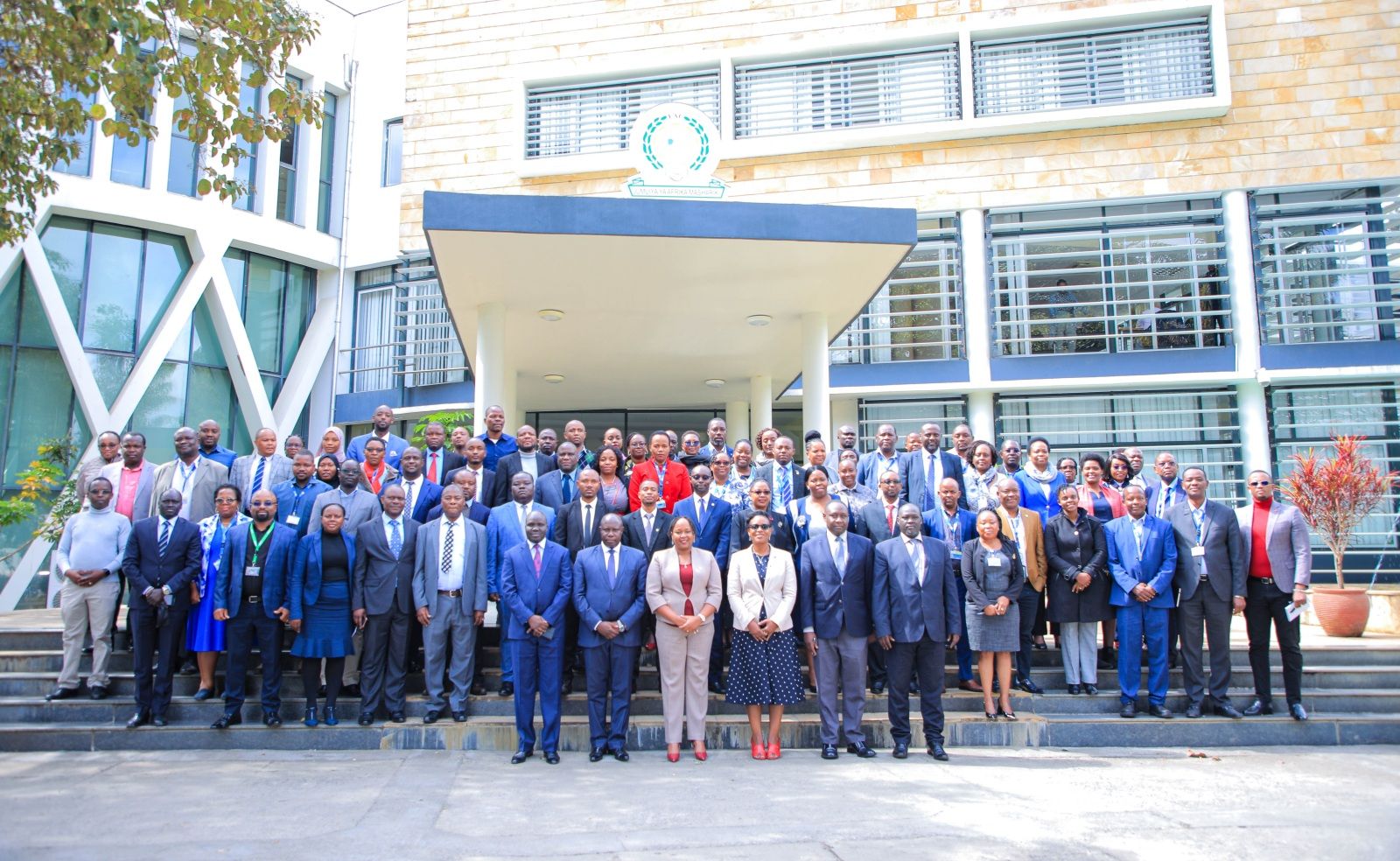 A group photo opportunity of the Secretary General with Heads of Organs and Staff